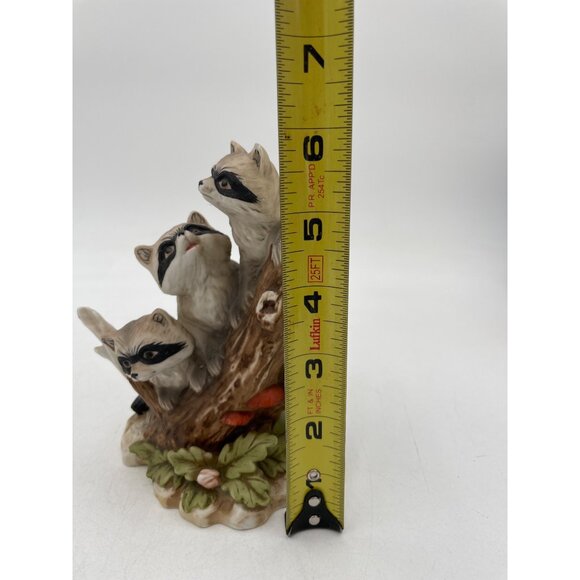 Vintage Porcelain Figurine Of Three Raccoons On Tree Stump With Leaves & Mushroo - Picture 7 of 8